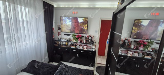 Eladó panellakás, Miskolcon 42 M Ft, 3+1 szobás