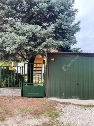 Eladó nyaraló, Balatonfűzfőn 57.99 M Ft, 4 szobás