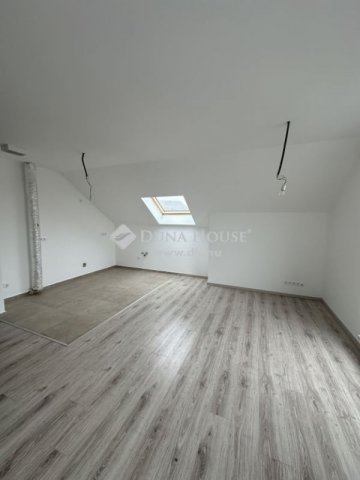 Eladó téglalakás, Budapesten, XXIII. kerületben 94.83 M Ft