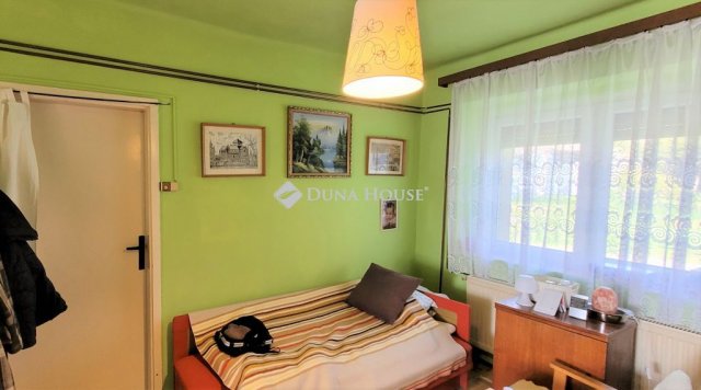 Eladó sorház, Tatán 30 M Ft, 2 szobás / költözzbe.hu