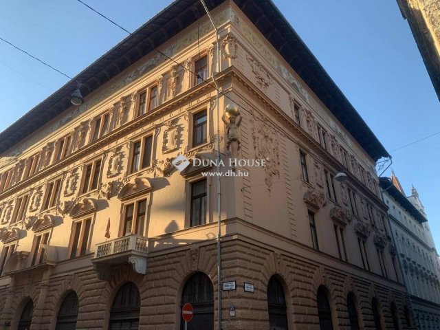 Kiadó téglalakás, albérlet, Budapesten, V. kerületben, 3 szobás