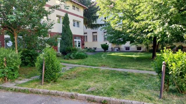Eladó téglalakás, Szombathelyen 63 M Ft, 2 szobás