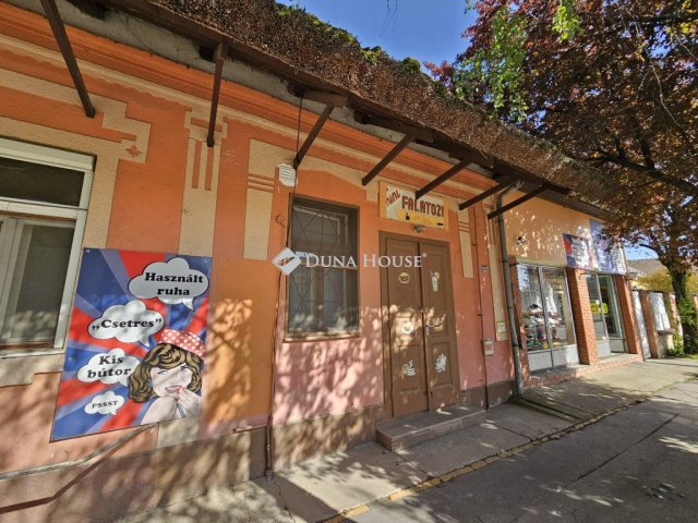 Eladó családi ház, Szentesen 64 M Ft, 4 szobás