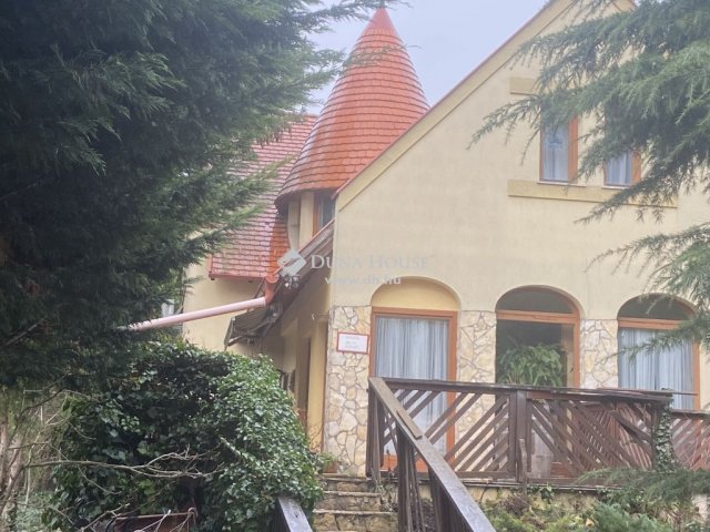 Eladó családi ház, Budaörsön, Szilva utcában 190 M Ft