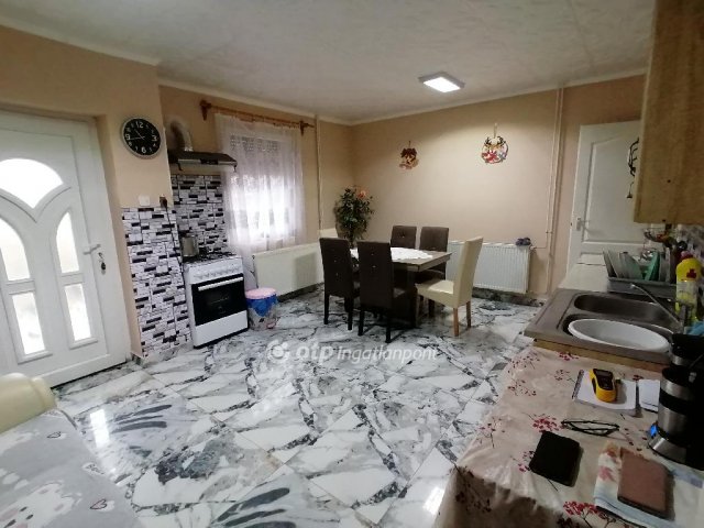 Eladó családi ház, Homrogdon 13.9 M Ft, 2+1 szobás