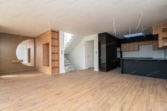 Eladó ikerház, Budapesten, II. kerületben 299.9 M Ft, 4 szobás
