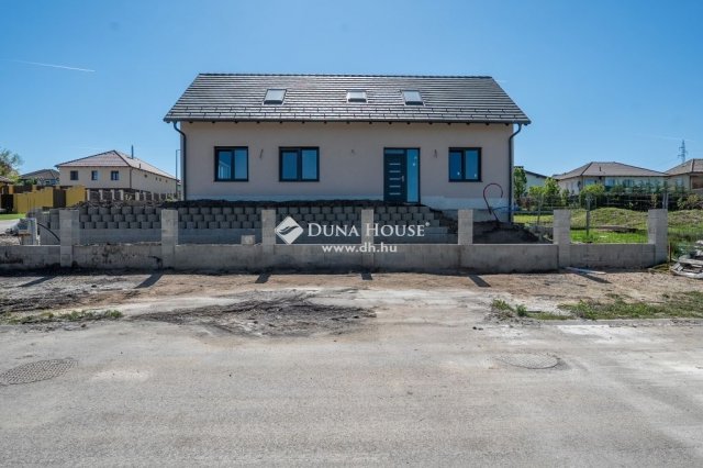 Eladó ikerház, Környén 95 M Ft, 4 szobás / költözzbe.hu