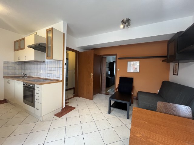 Kiadó téglalakás, albérlet, Győrött 190 E Ft / hó, 2 szobás
