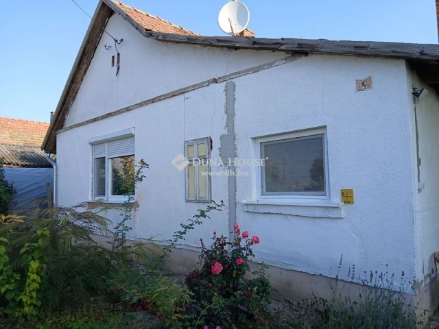 Eladó családi ház, Nagytőkén 13.9 M Ft, 2 szobás