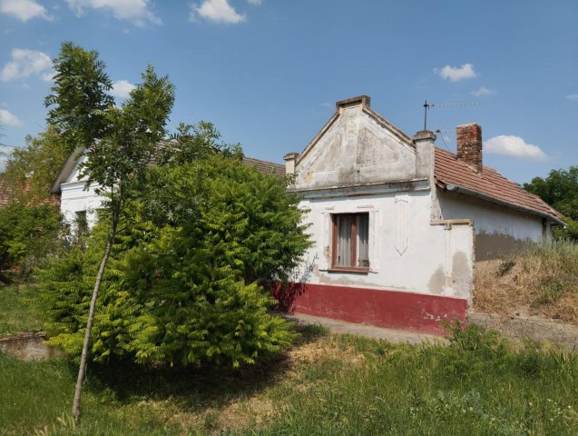 Eladó családi ház, Királyhegyesen 4.9 M Ft, 3 szobás