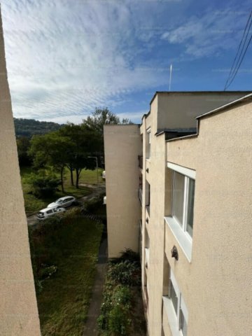 Eladó panellakás, Salgótarjánban 17.2 M Ft, 2 szobás