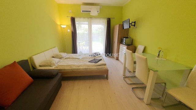 Eladó üzlethelyiség, Gyulán 59 M Ft, 3 szobás