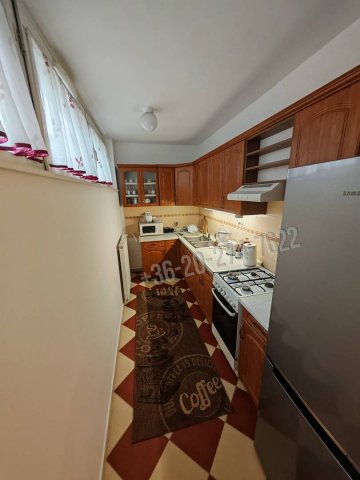 Eladó téglalakás, Egerben 76 M Ft, 3 szobás