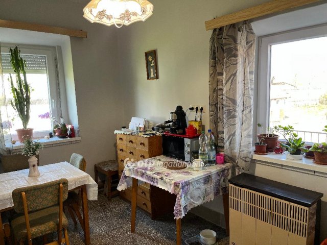 Eladó családi ház, Besenyőtelken 22.9 M Ft, 2 szobás