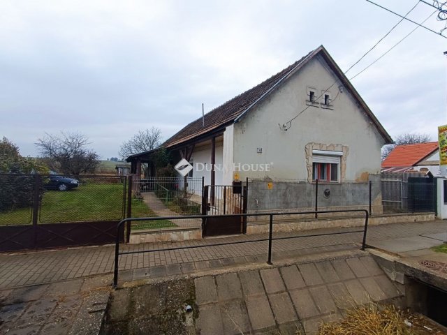 Eladó családi ház, Kaposszekcsőn 16.9 M Ft, 2 szobás