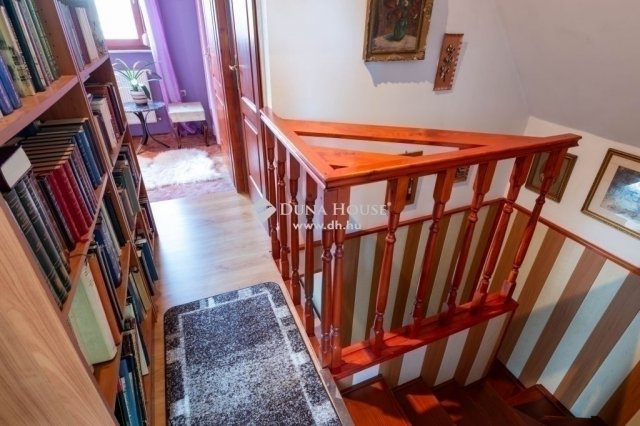 Eladó családi ház, Budapesten, XVIII. kerületben 84.8 M Ft