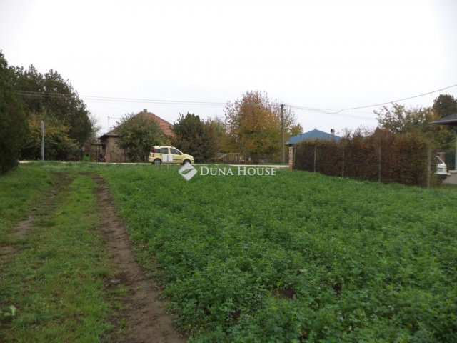 Eladó telek, Pusztaszabolcson, Akácfa utcában 14.986 M Ft