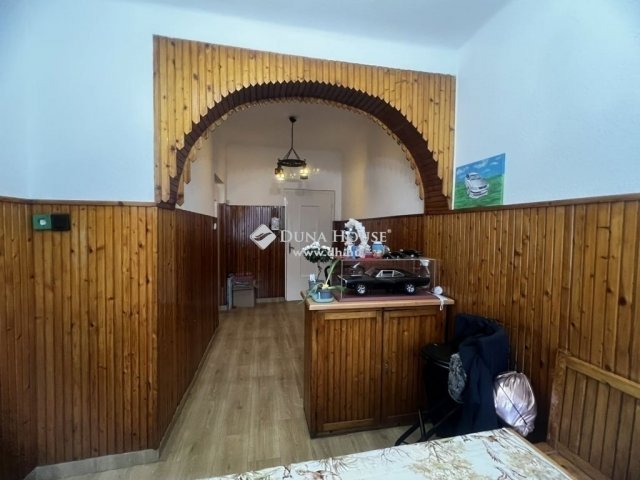 Eladó családi ház, Budapesten, X. kerületben 142.5 M Ft