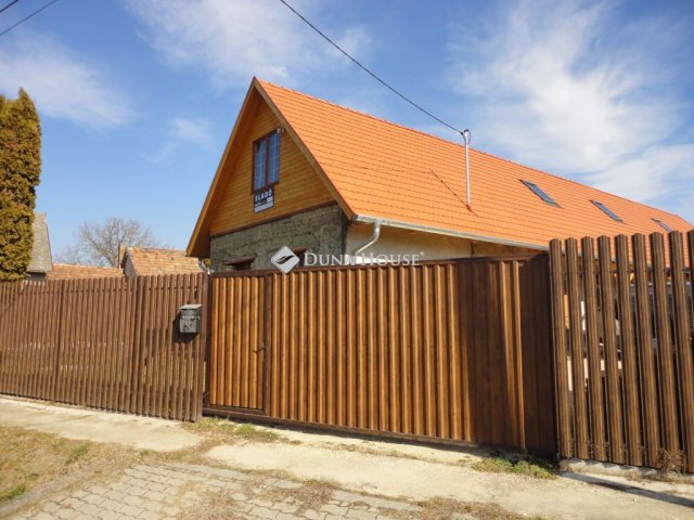 Eladó mezogazdasagi ingatlan, Válon 69 M Ft, 3 szobás