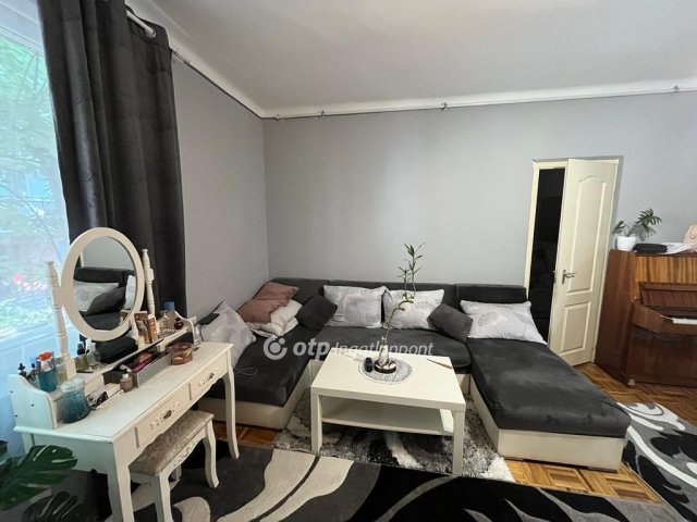 Eladó téglalakás, Budapesten, XIV. kerületben 75.99 M Ft