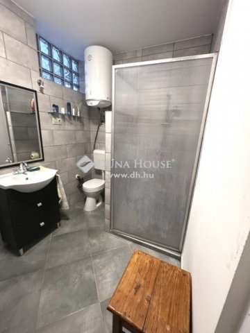 Eladó családi ház, Szőkén 67.99 M Ft, 3 szobás