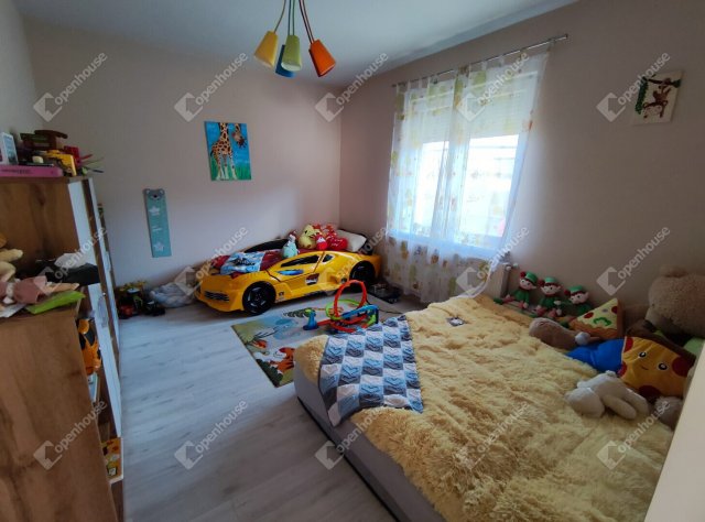 Eladó családi ház, Debrecenben 139.9 M Ft, 3 szobás