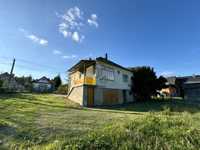 Eladó családi ház, Surdon 16.79 M Ft, 3 szobás