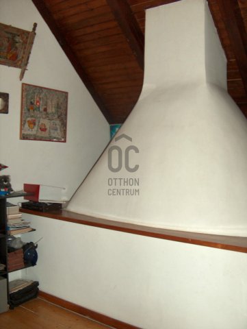 Eladó családi ház, Nagykovácsiban 380 M Ft, 10 szobás