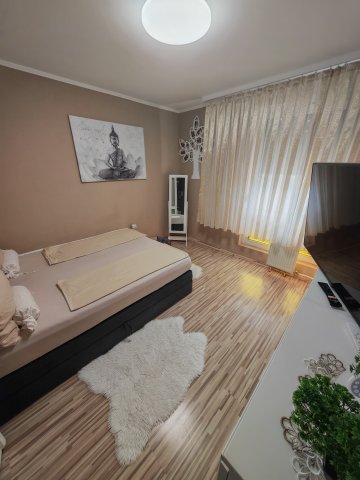Eladó panellakás, Marcaliban 31.99 M Ft, 2 szobás