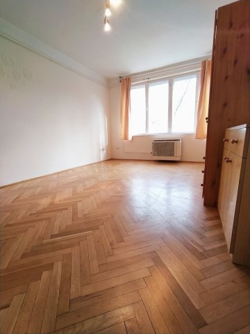 Kiadó téglalakás, albérlet, Budapesten, III. kerületben