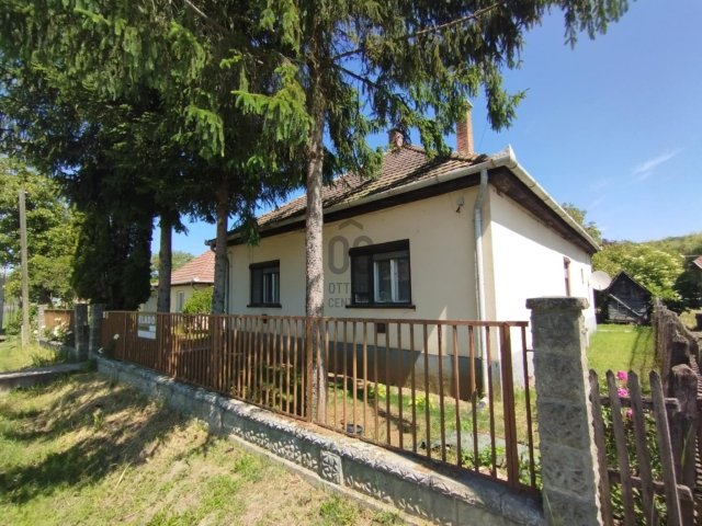 Eladó családi ház, Legénden 34.5 M Ft, 3 szobás