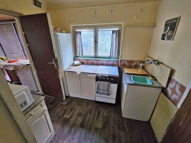 Eladó családi ház, Budapesten, XVIII. kerületben 39.99 M Ft