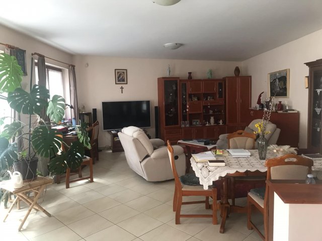 Eladó családi ház, Egerben 124.5 M Ft, 3 szobás