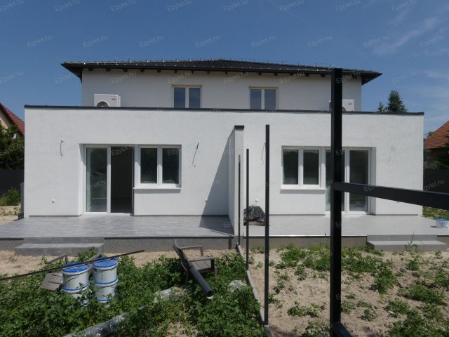 Eladó ikerház, Budapesten, XXIII. kerületben 89.99 M Ft, 4 szobás