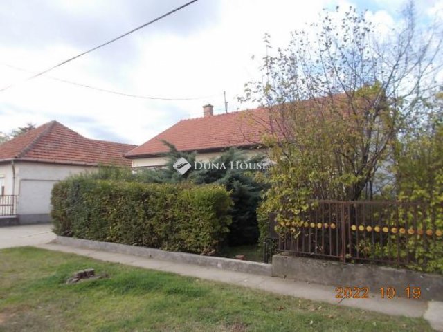 Eladó iroda, Kompolton 18.63 M Ft, 1 szobás / költözzbe.hu