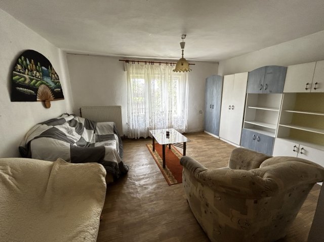 Eladó családi ház, Győrött 39.9 M Ft, 2 szobás