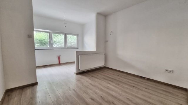Eladó téglalakás, Nyíregyházán 33.5 M Ft, 1+1 szobás