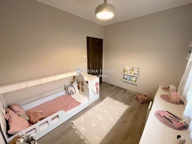 Eladó családi ház, Kecskeméten 87.9 M Ft, 4 szobás