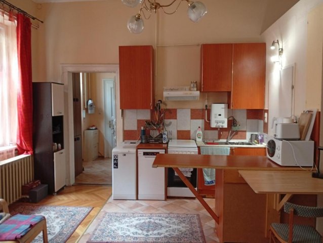 Eladó téglalakás, Budapesten, VI. kerületben 93 M Ft, 3 szobás