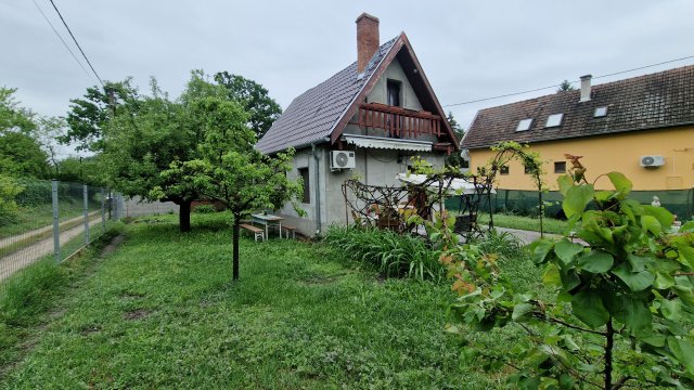 Eladó családi ház, Szigetmonostorban 0.065 M Ft, 1+2 szobás
