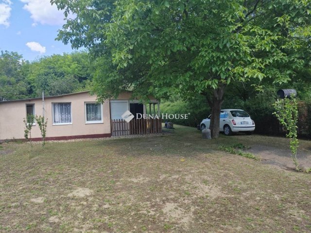 Eladó telek, Dunaharasztin 26.5 M Ft / költözzbe.hu