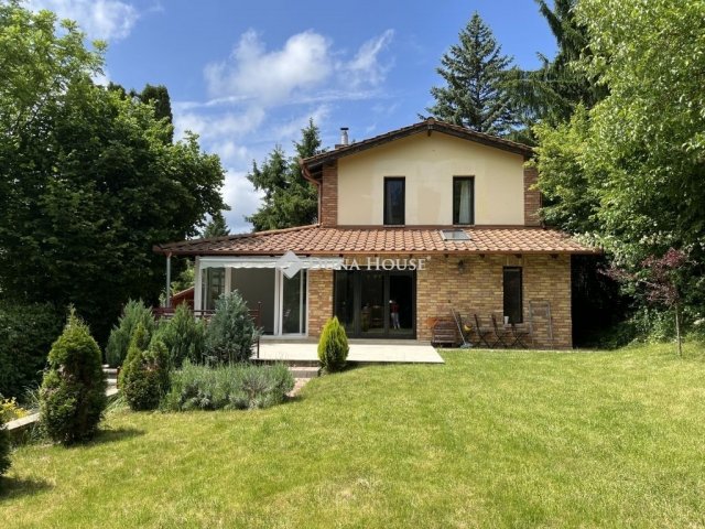 Kiadó családi ház, albérlet, Remeteszőlősön 848 E Ft / hó
