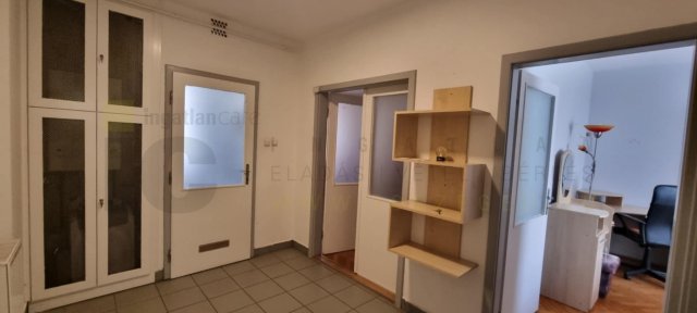 Eladó téglalakás, Szegeden 16 M Ft, 2 szobás