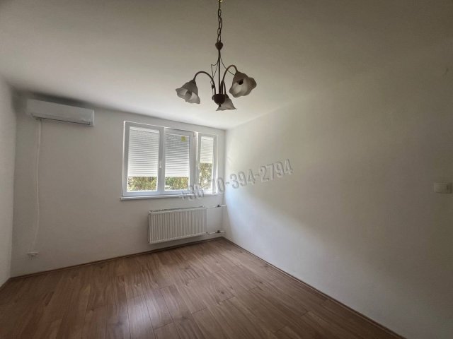 Eladó téglalakás, Tatabányán 39.9 M Ft, 1+2 szobás