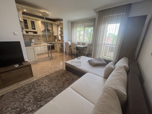 Kiadó téglalakás, albérlet, Debrecenben 350 E Ft / hó, 4 szobás