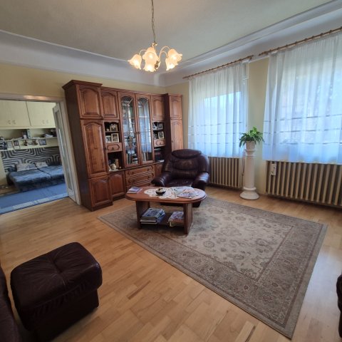 Eladó családi ház, Kecskeméten 69.9 M Ft, 3 szobás