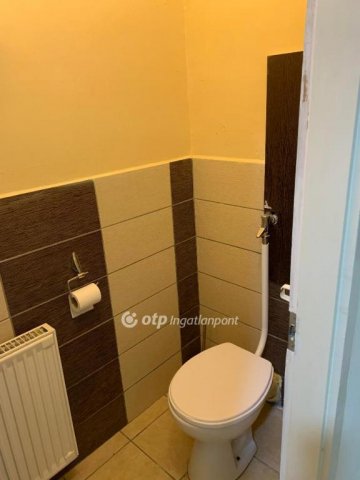 Eladó téglalakás, Egerben 45 M Ft, 2 szobás