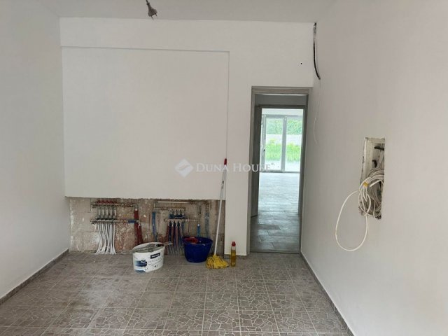 Eladó ikerház, Gödön 115 M Ft, 5 szobás / költözzbe.hu