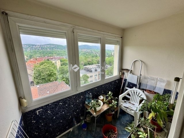 Eladó panellakás, Budapesten, III. kerületben 72 M Ft, 3 szobás