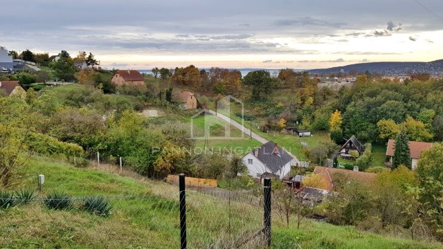 Eladó telek, Balatonfűzfőn 39.9 M Ft / költözzbe.hu